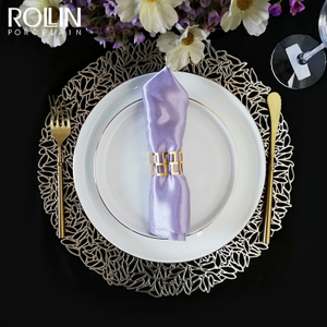 結婚式の食器イベント用の金縁の白い磁器のディナー プレート 