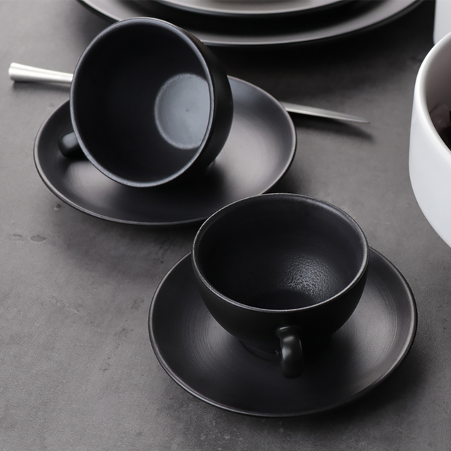 カスタマイズされた食器セラミックカプチーノカップセラミックティーコーヒーマグ、ソーサー付きコーヒーショップ用