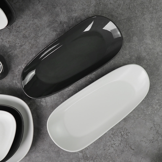 黒と白のセラミック食器長方形レストランディナープレート-磁器-34cm