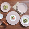 新デザイン磁器ピンク食器卸売プレート結婚式の食器プレートセット 12 インチラウンドディナーセット食器