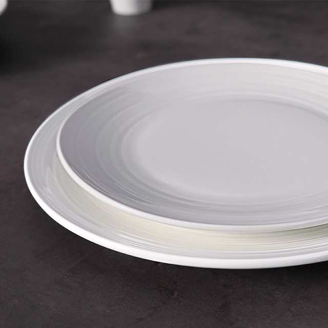 キッチン ホテル食器類 ホワイト ウェーブ ディナー セットとプレート