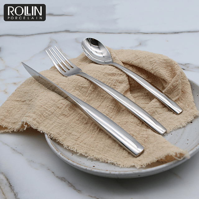 ホテル用のカスタマイズされたロゴディナーナイフステンレスカトラリーセットができます
